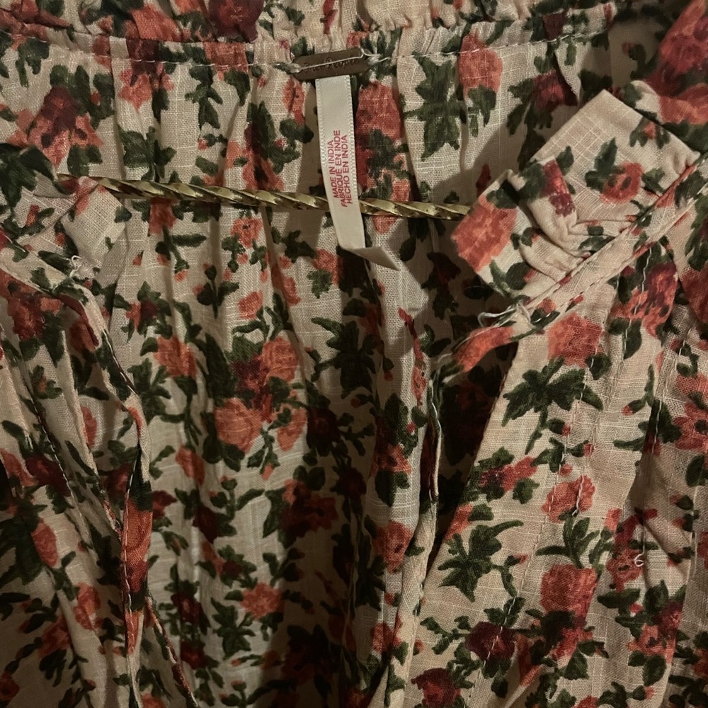 Free people - Picture 2 of 2